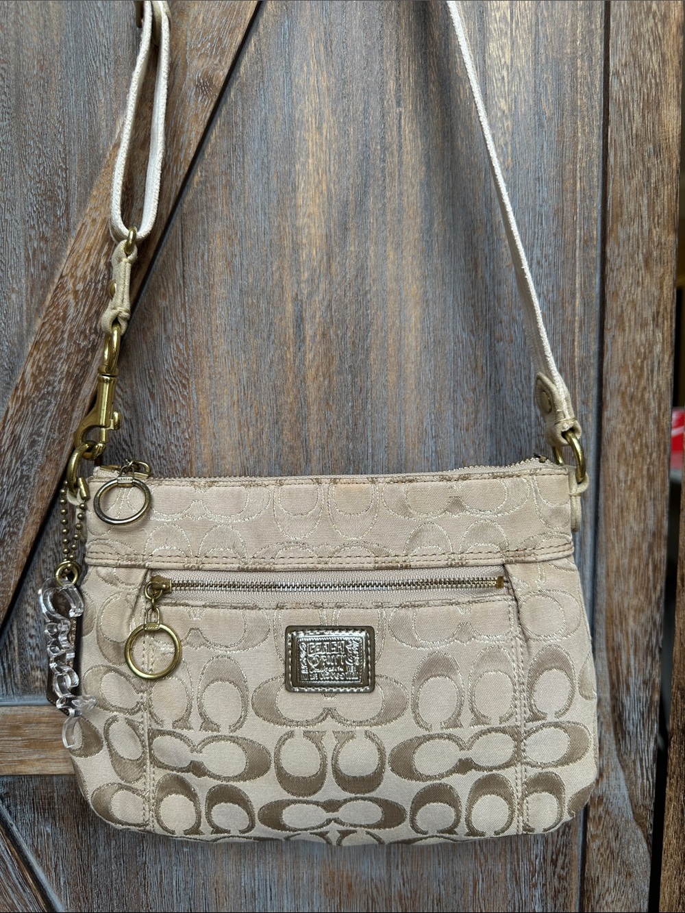 Coach Vintage Poppy Heart Signature C Jacquard Crossbody Shoulder Bag Purse